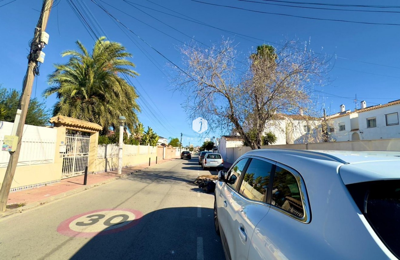 D'occasion - Bungalow -
Orihuela Costa - Cabo Roig