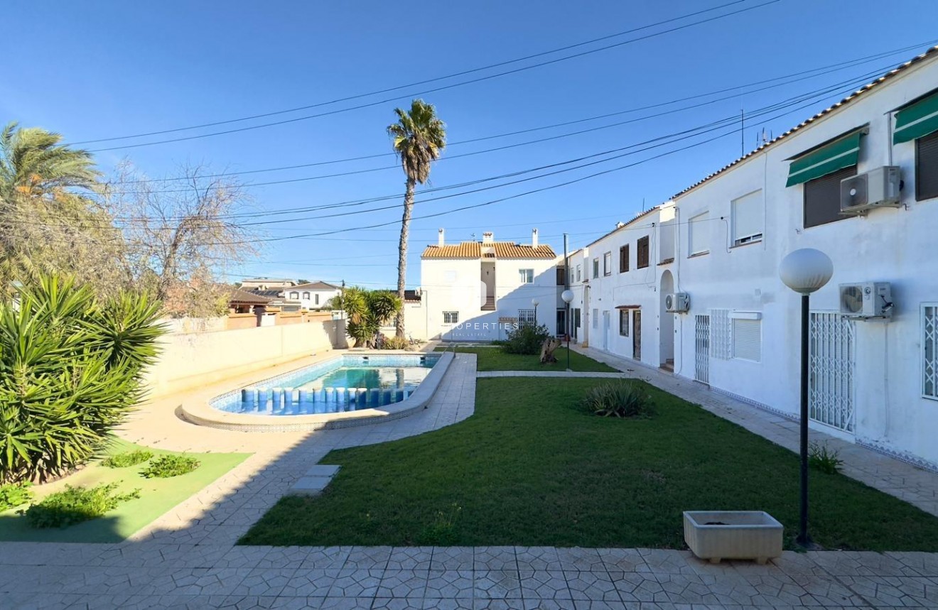 D'occasion - Bungalow -
Orihuela Costa - Cabo Roig