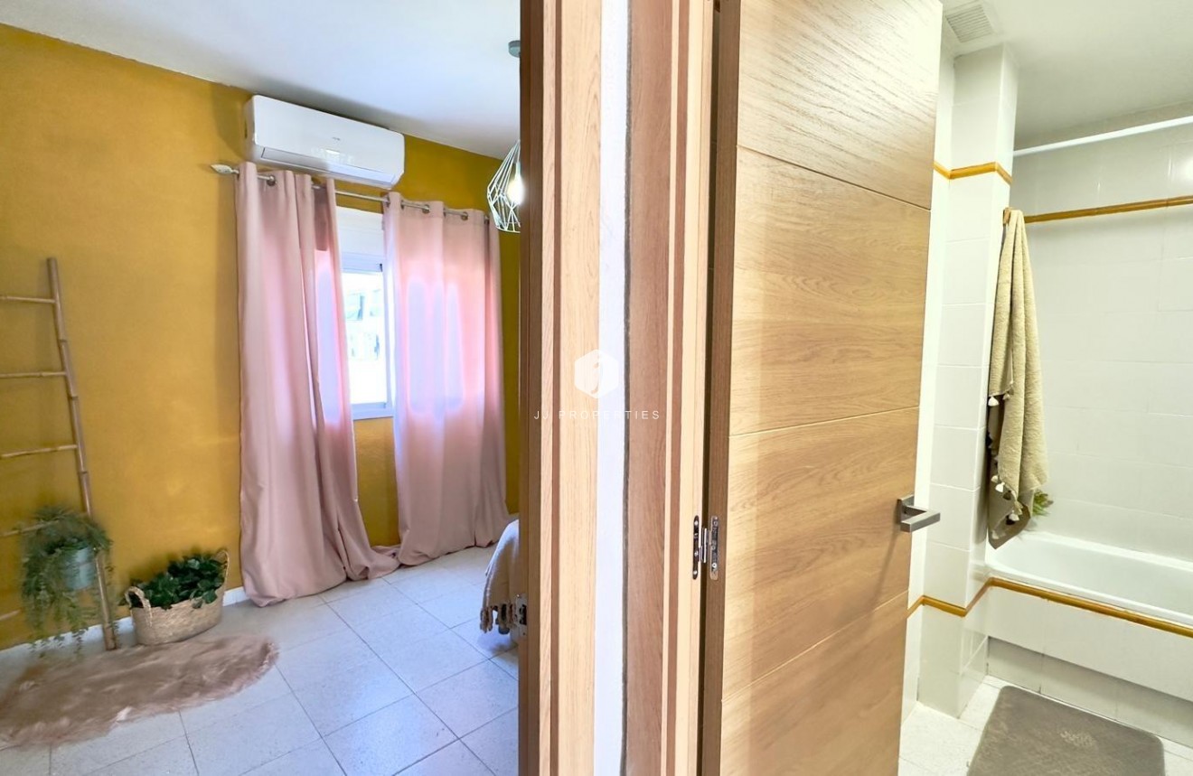 D'occasion - Bungalow -
Orihuela Costa - Cabo Roig