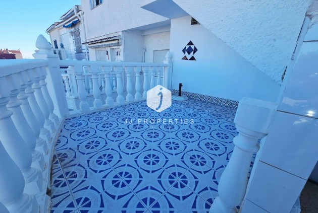 Tweedehands - duplex -
Torrevieja - Cabo cervera