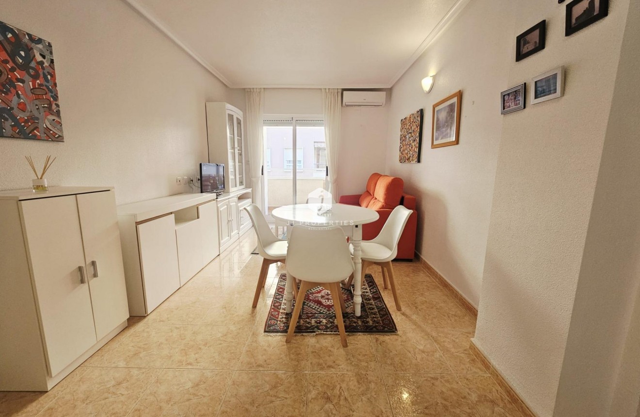 Segunda mano - Apartamento / piso -
Torrevieja - PARQUE DE LAS NACIONES