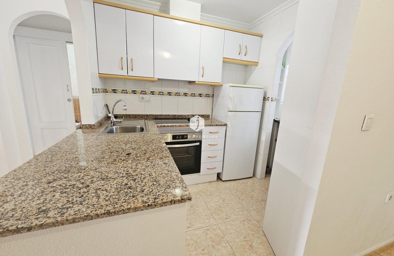 Segunda mano - Apartamento / piso -
Torrevieja - PARQUE DE LAS NACIONES
