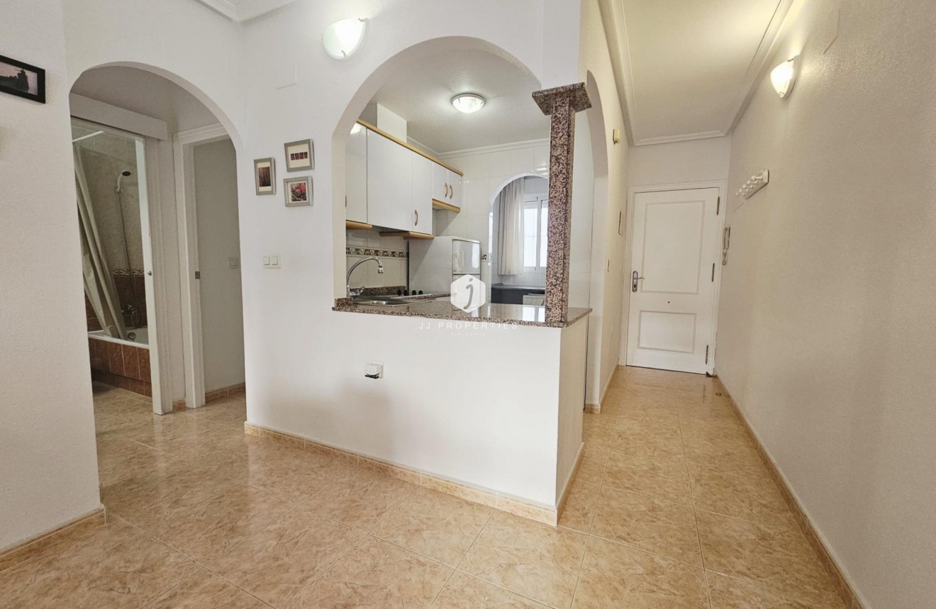 Segunda mano - Apartamento / piso -
Torrevieja - PARQUE DE LAS NACIONES