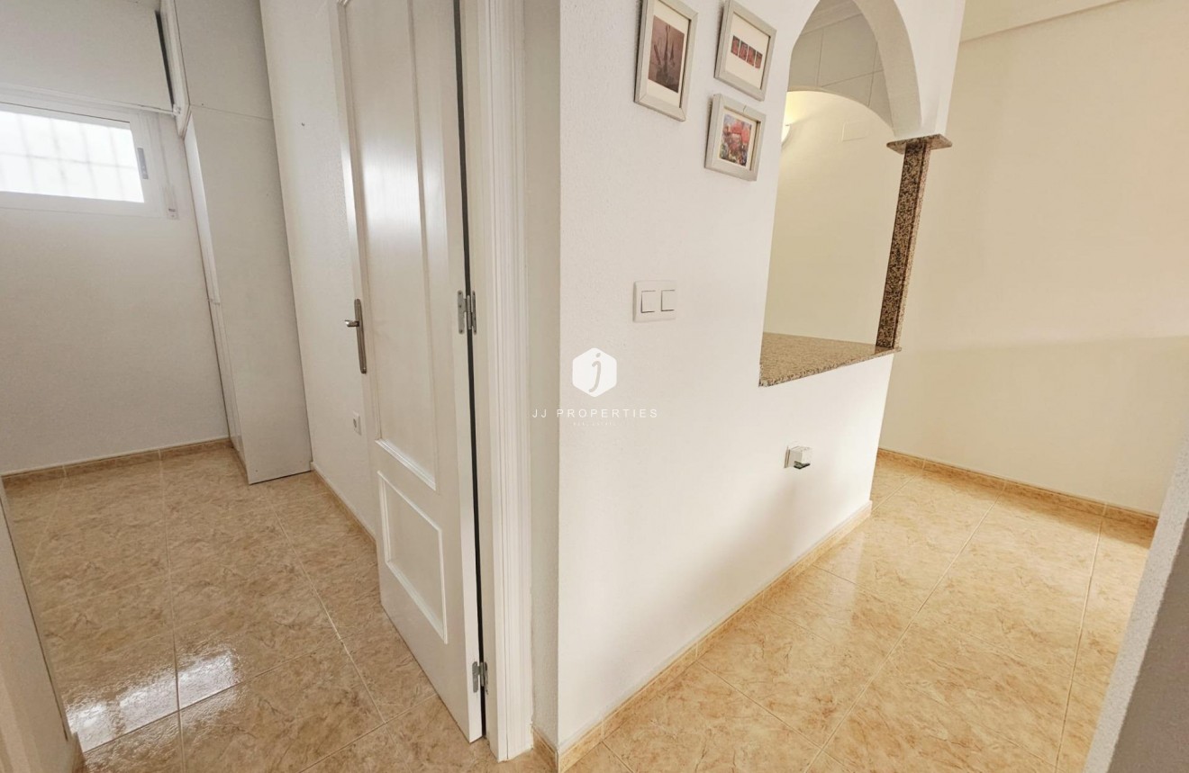 Segunda mano - Apartamento / piso -
Torrevieja - PARQUE DE LAS NACIONES