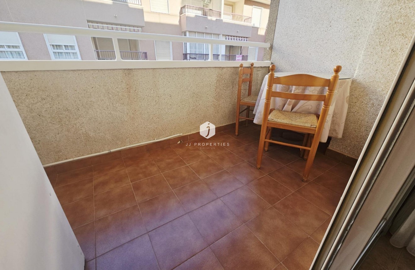 Segunda mano - Apartamento / piso -
Torrevieja - PARQUE DE LAS NACIONES