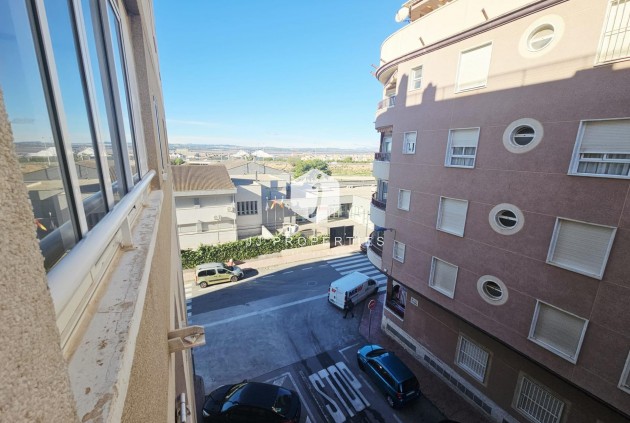 Segunda mano - Apartamento / piso -
Torrevieja - PARQUE DE LAS NACIONES