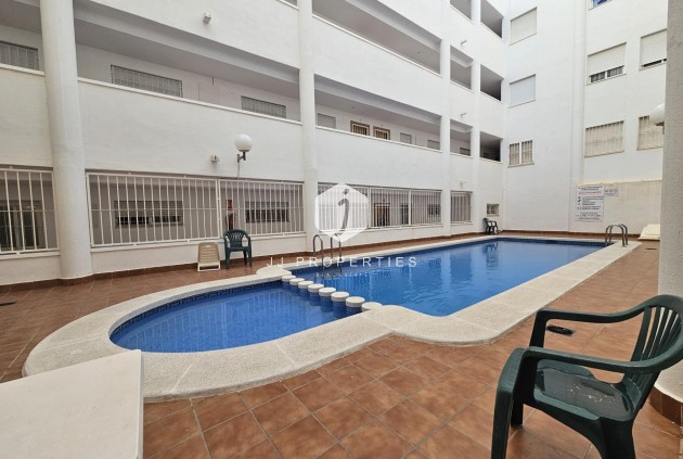 Segunda mano - Apartamento / piso -
Torrevieja - PARQUE DE LAS NACIONES