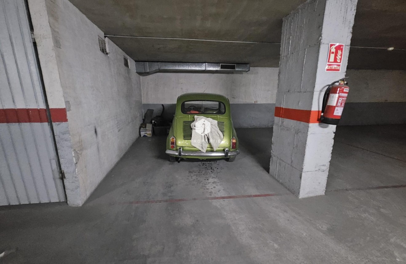 Segunda mano - Apartamento / piso -
Torrevieja - PARQUE DE LAS NACIONES