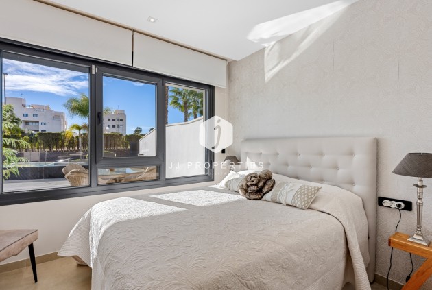 D'occasion - Appartement -
Orihuela Costa - Costa Blanca