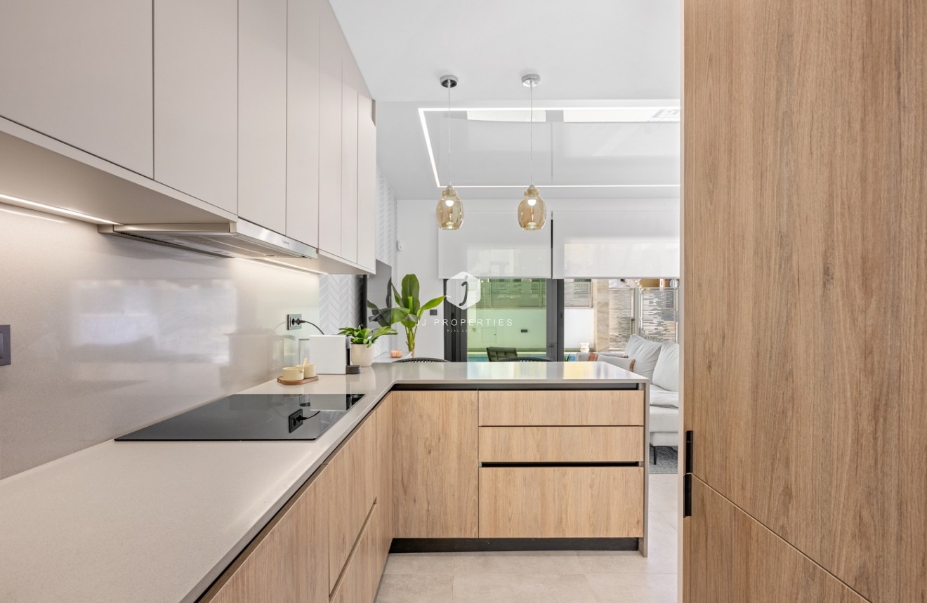 Resale - Villa -
Orihuela Costa - Costa Blanca