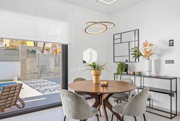 Resale - Villa -
Orihuela Costa - Costa Blanca