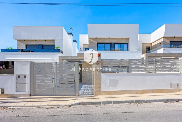 Resale - Villa -
Orihuela Costa - Costa Blanca