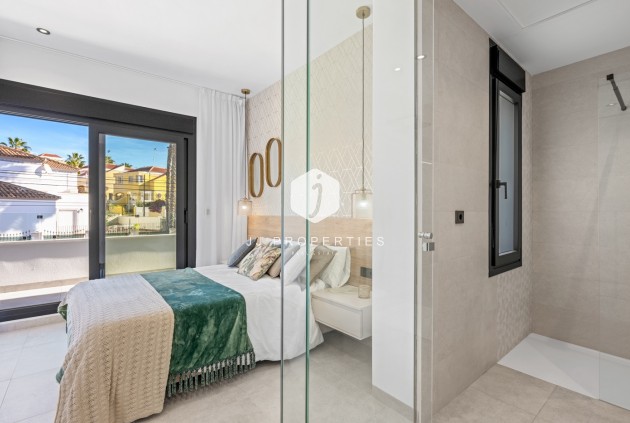 Resale - Villa -
Orihuela Costa - Costa Blanca