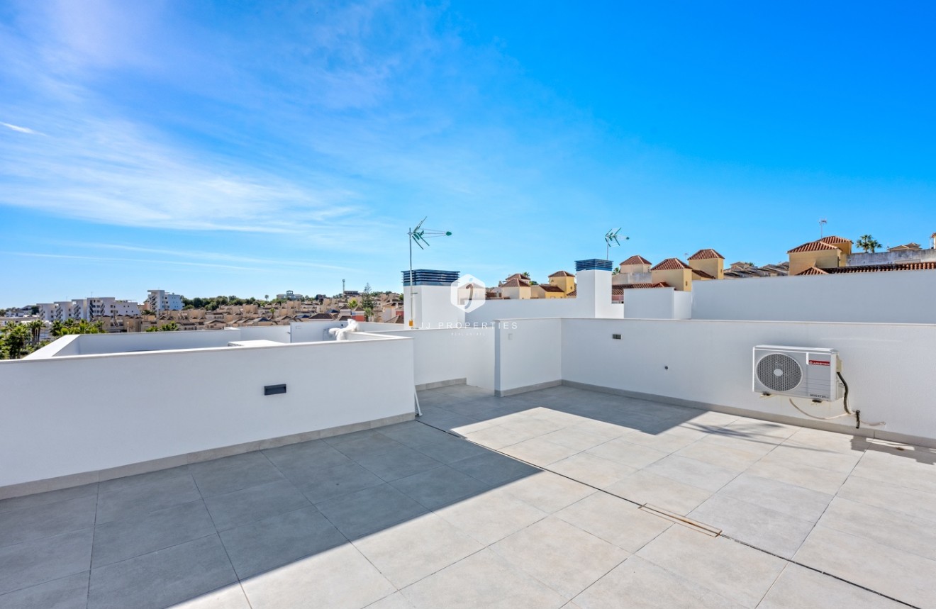 Resale - Villa -
Orihuela Costa - Costa Blanca