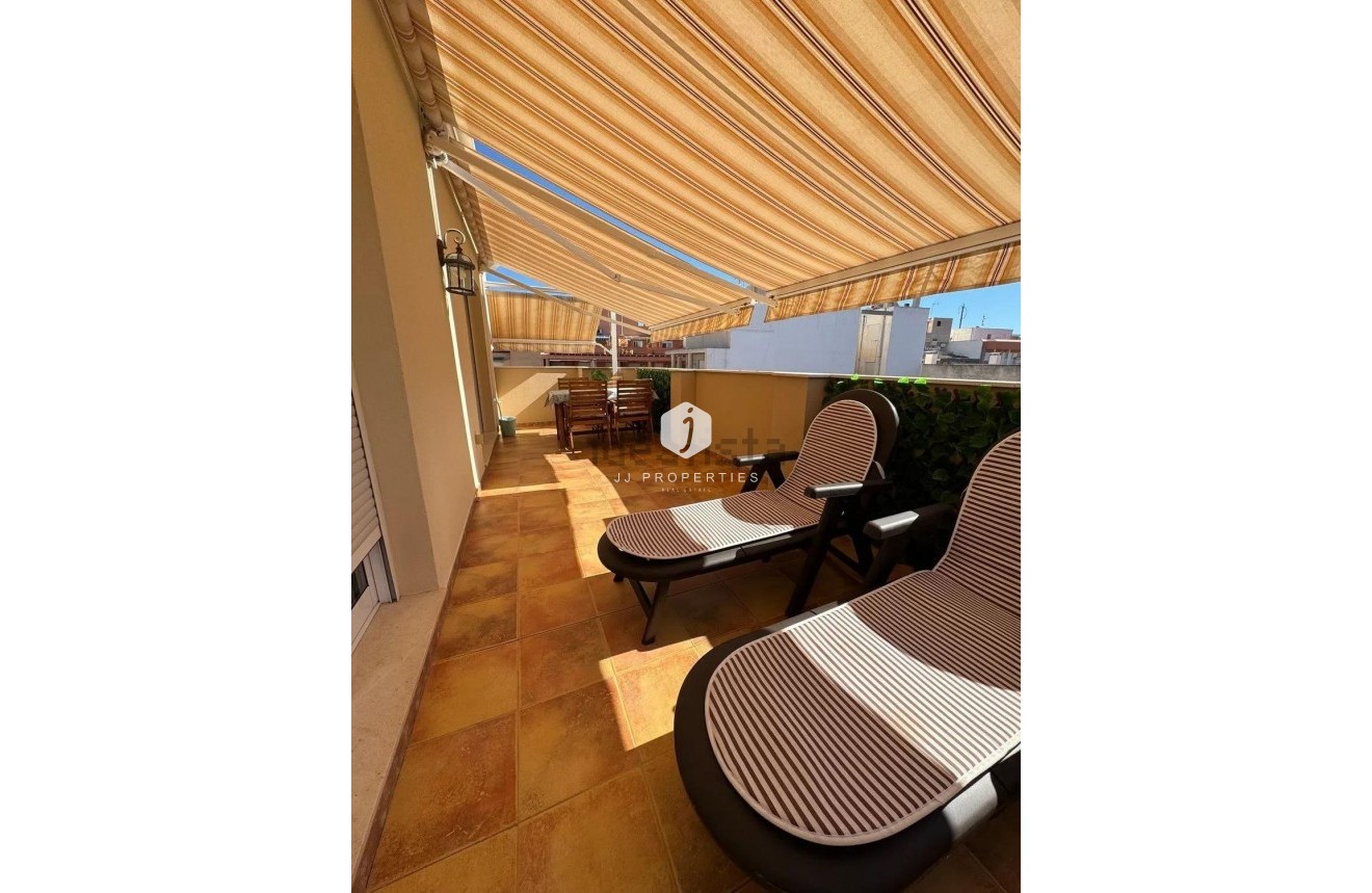 D'occasion - Attique -
Torrevieja - La Mata