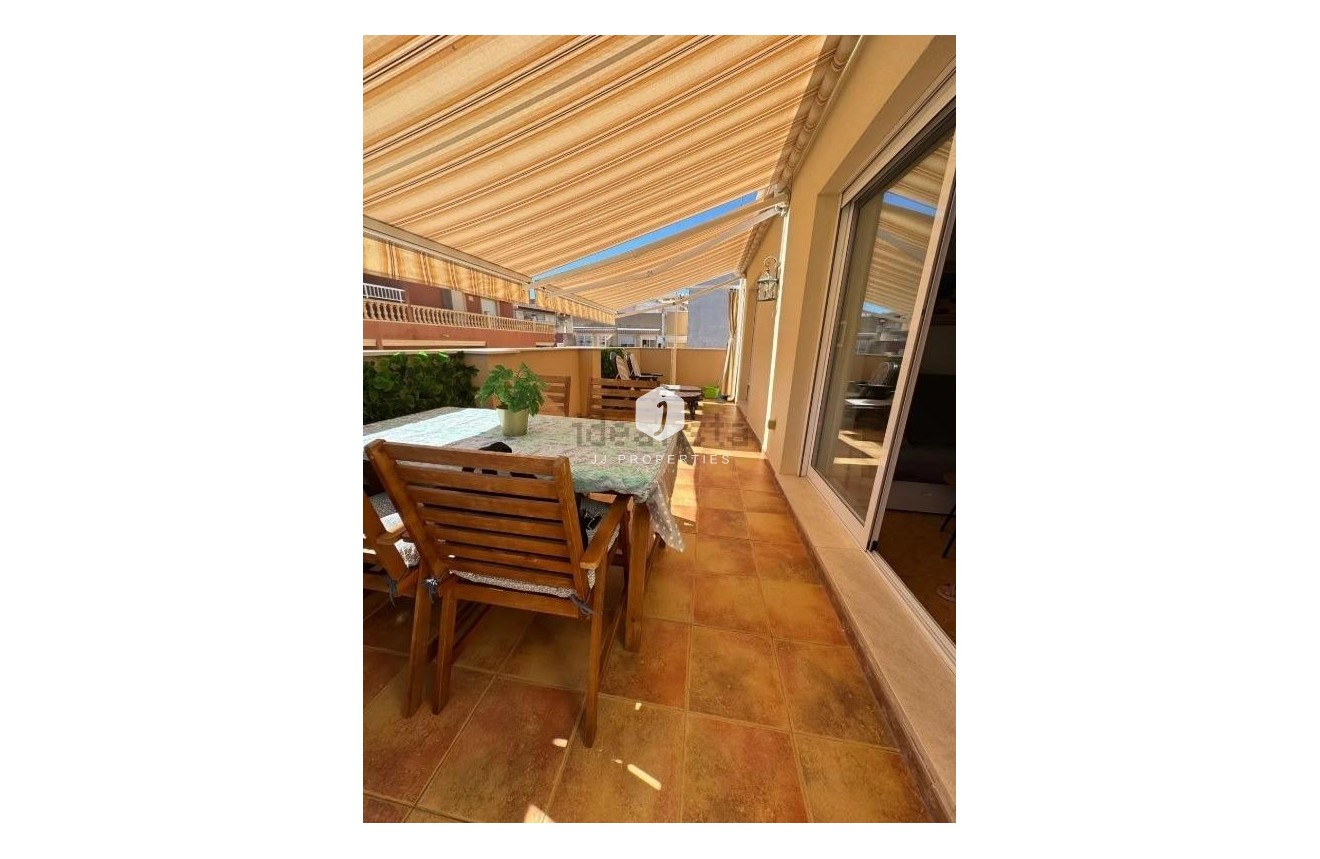 D'occasion - Attique -
Torrevieja - La Mata