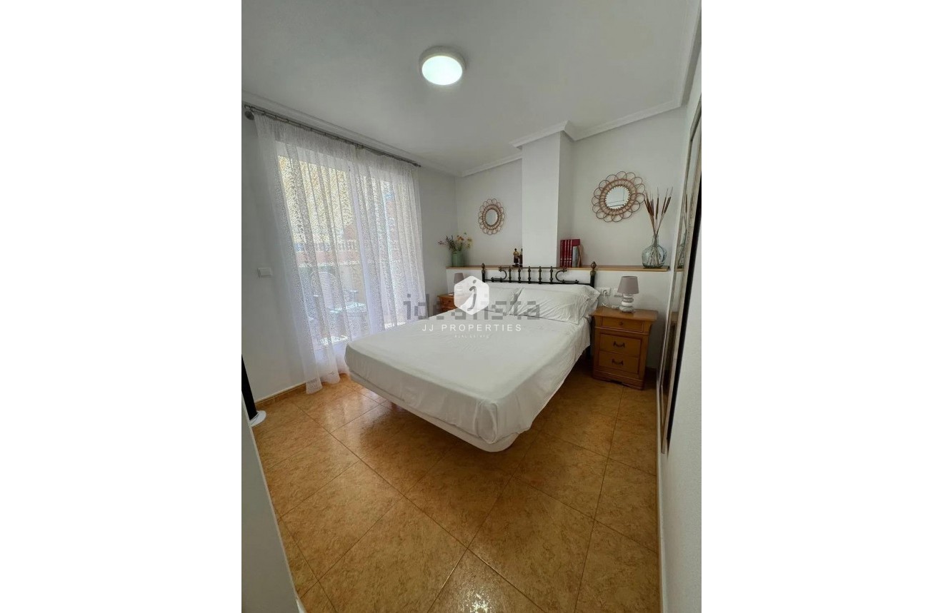 D'occasion - Attique -
Torrevieja - La Mata