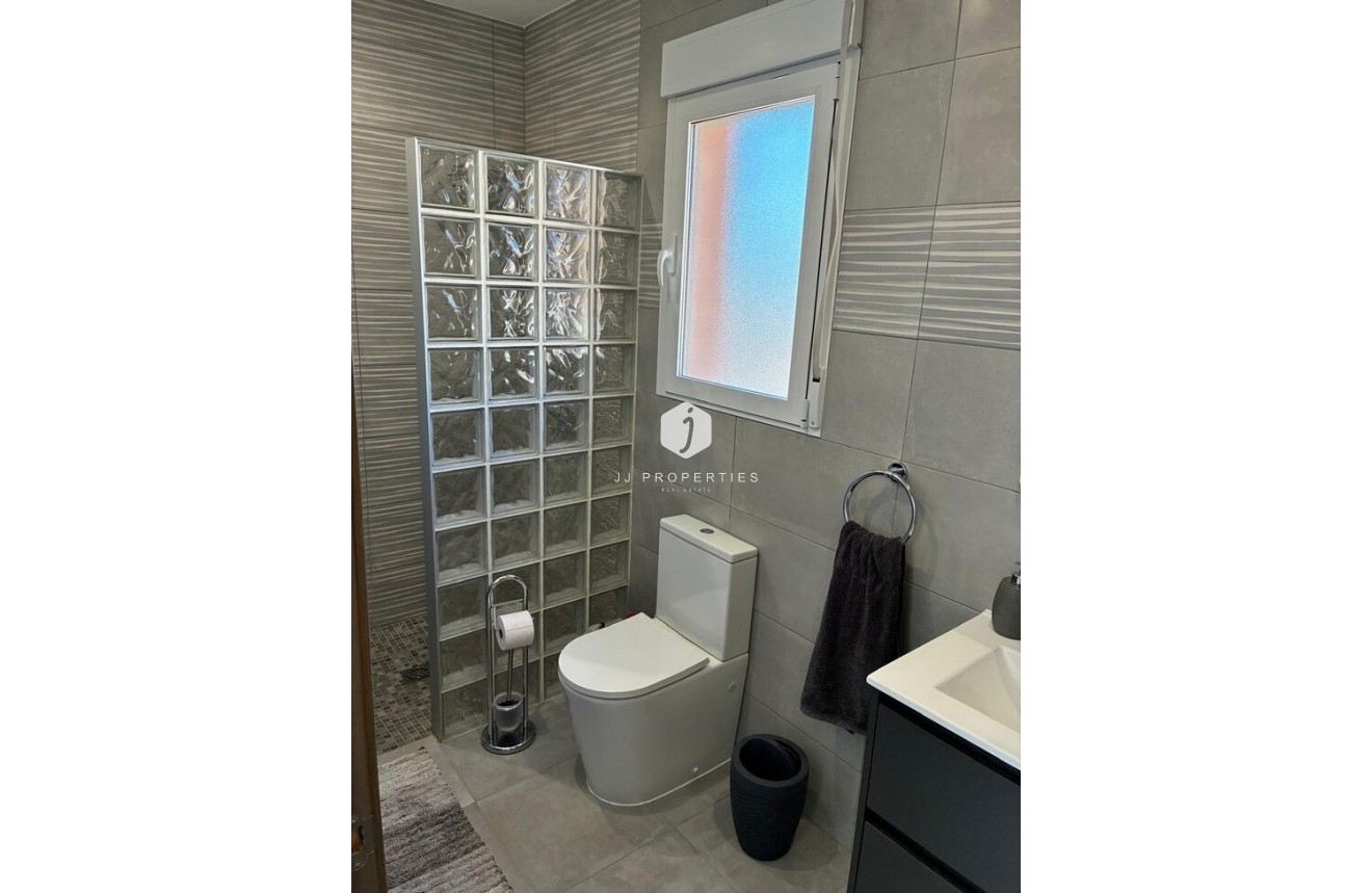 D'occasion - Villa -
Rojales - rojales hills