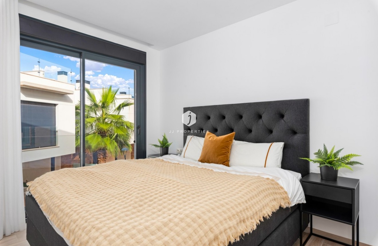 Aus zweiter Hand - Villa -
Cabo Roig - Costa Blanca