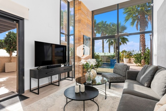 Aus zweiter Hand - Villa -
Cabo Roig - Costa Blanca