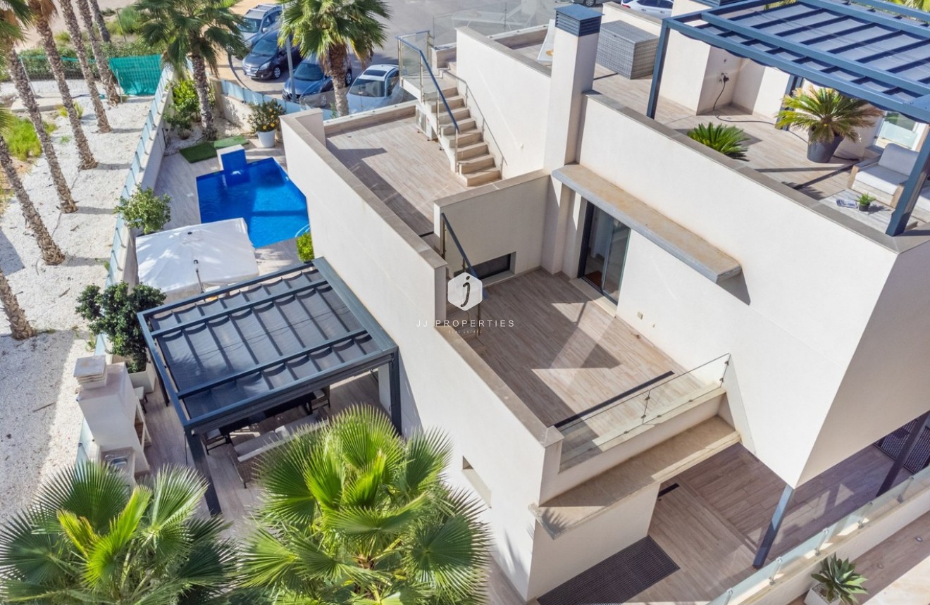 Aus zweiter Hand - Villa -
Cabo Roig - Costa Blanca