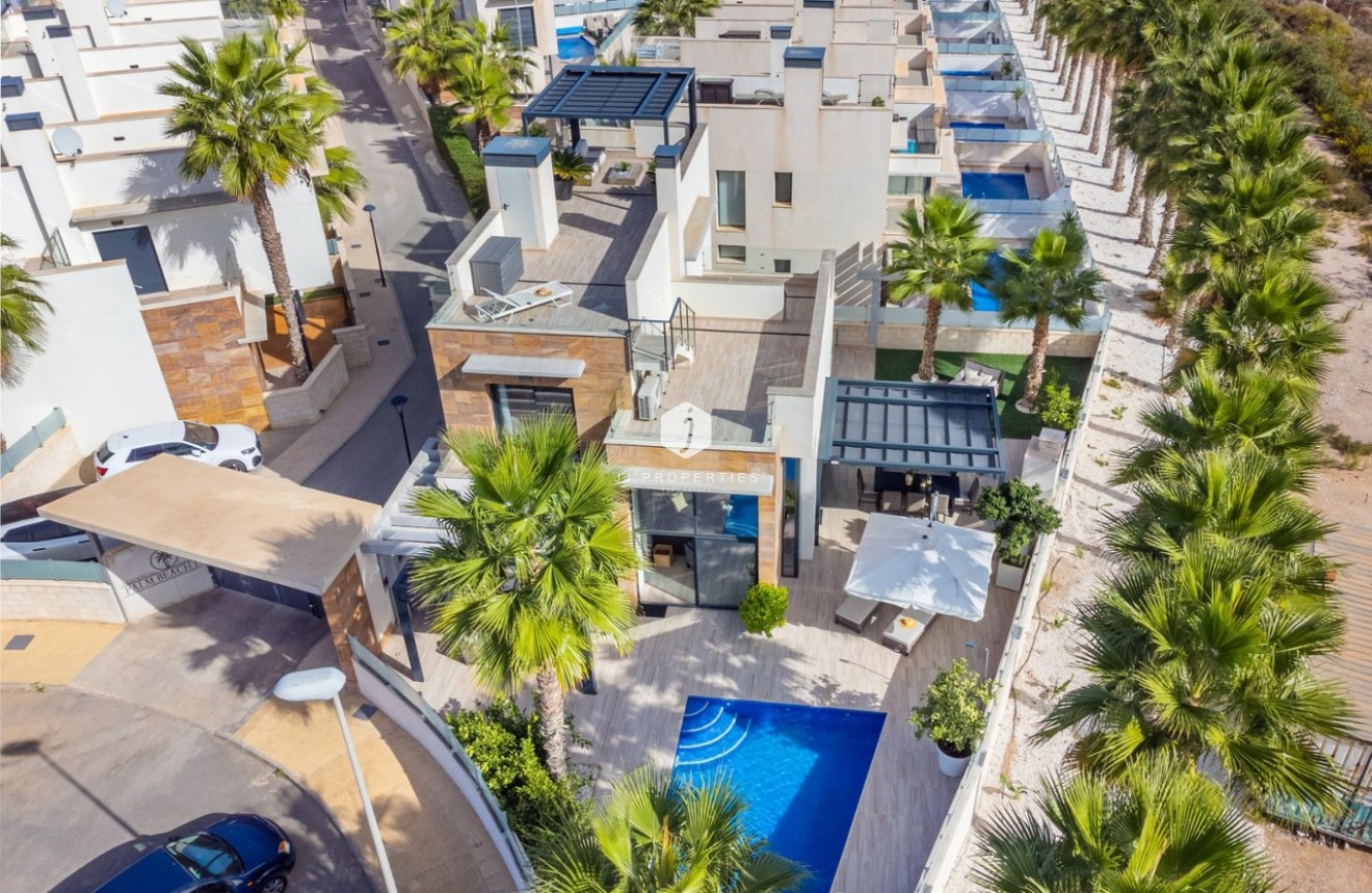 Aus zweiter Hand - Villa -
Cabo Roig - Costa Blanca