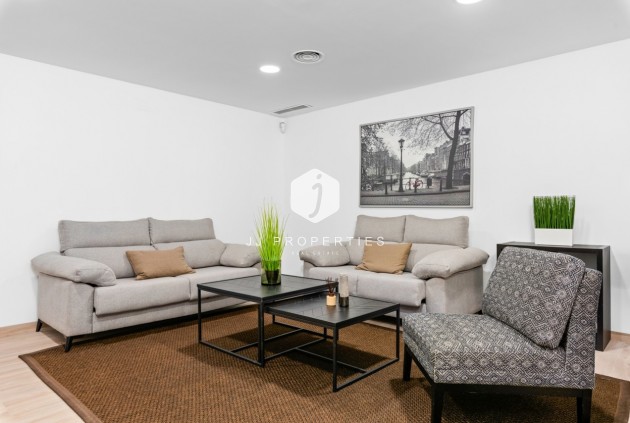 Aus zweiter Hand - Villa -
Cabo Roig - Costa Blanca