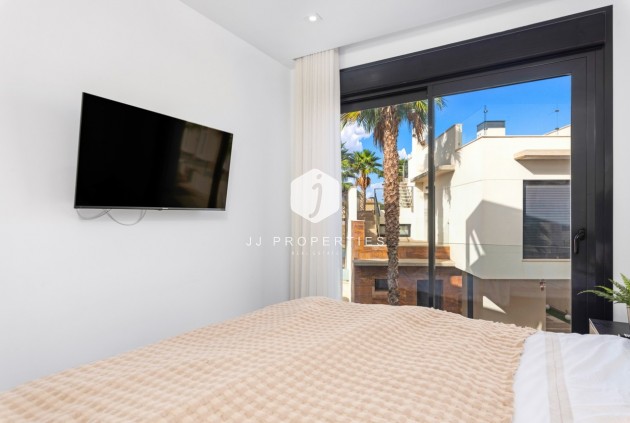 Aus zweiter Hand - Villa -
Cabo Roig - Costa Blanca