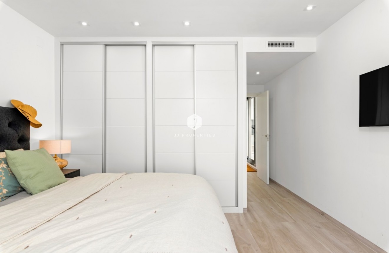 Aus zweiter Hand - Villa -
Cabo Roig - Costa Blanca