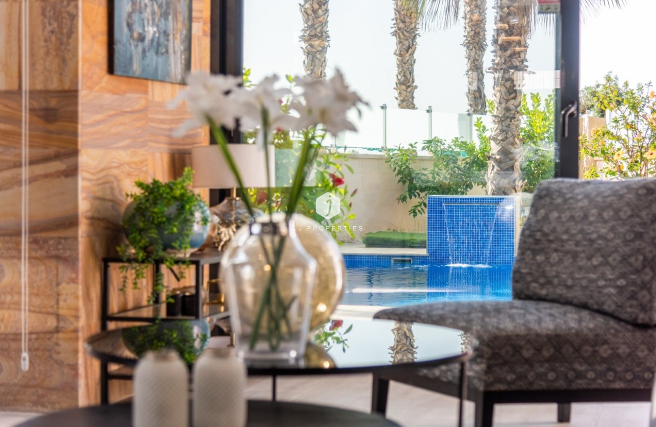 Aus zweiter Hand - Villa -
Cabo Roig - Costa Blanca