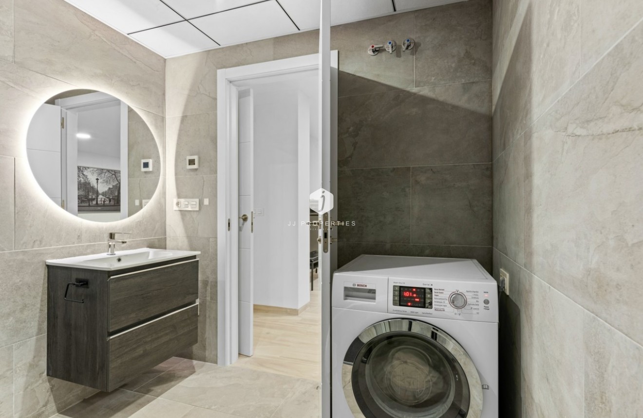 Aus zweiter Hand - Villa -
Cabo Roig - Costa Blanca