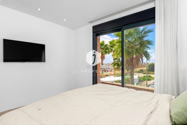 Aus zweiter Hand - Villa -
Cabo Roig - Costa Blanca