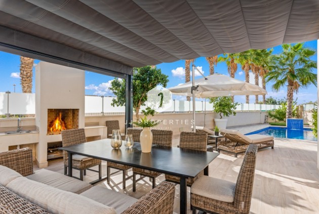 Aus zweiter Hand - Villa -
Cabo Roig - Costa Blanca