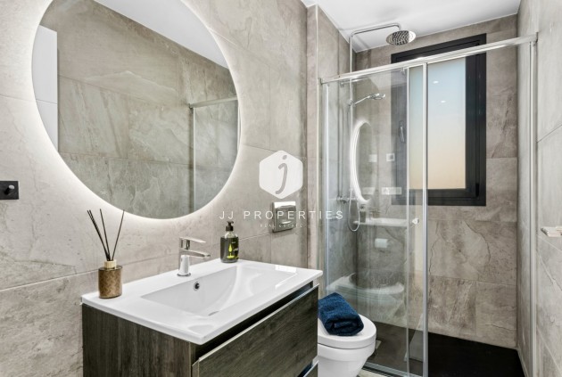 Aus zweiter Hand - Villa -
Cabo Roig - Costa Blanca