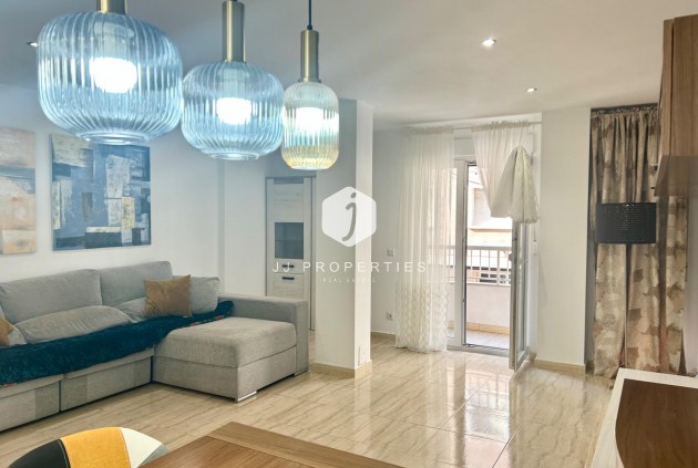 D'occasion - Appartement -
Torrevieja - Playa del Cura