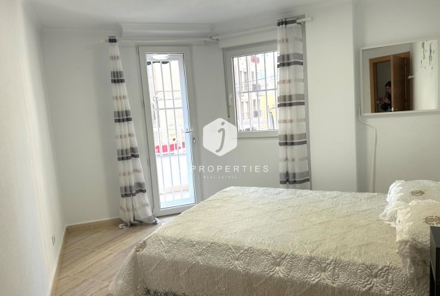 D'occasion - Appartement -
Torrevieja - Playa del Cura