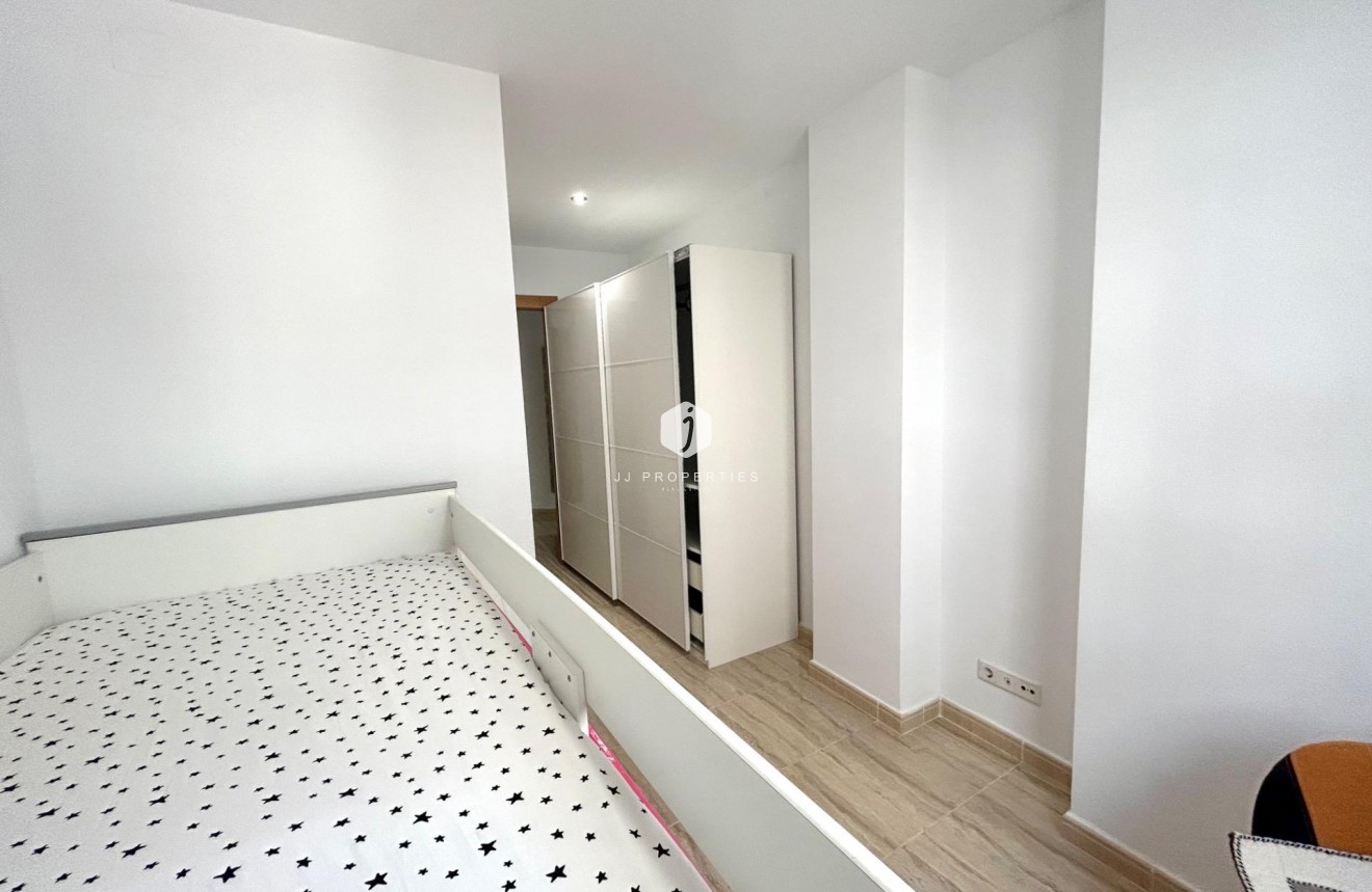 D'occasion - Appartement -
Torrevieja - Playa del Cura