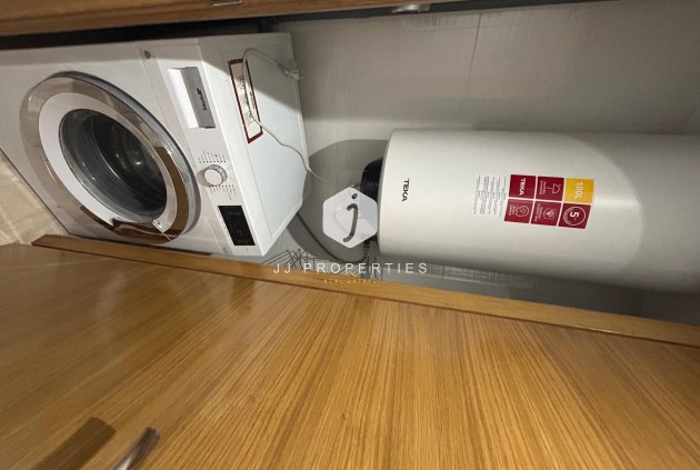 D'occasion - Appartement -
Torrevieja - Playa del Cura