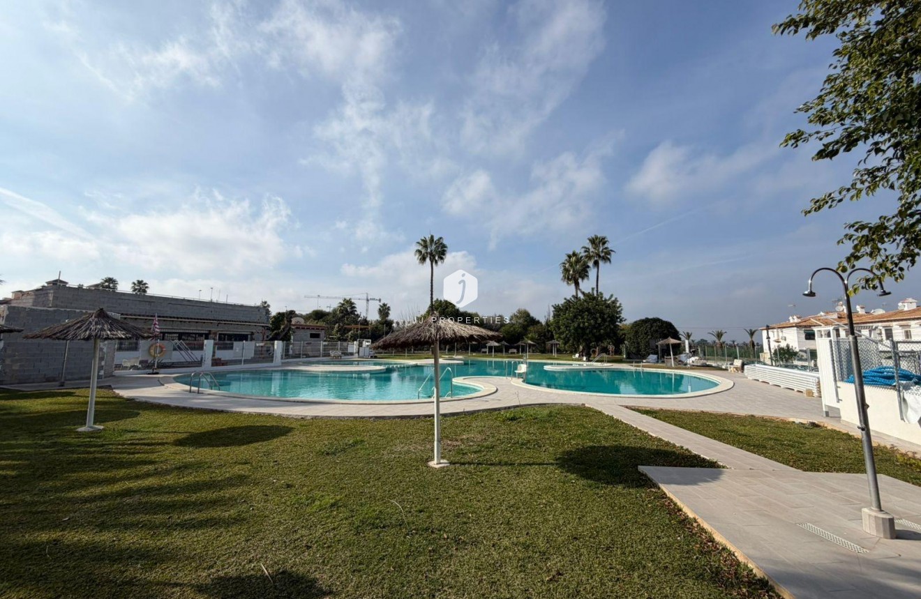 Resale - Apartment / flat -
Torrevieja - Los Balcones - Los Altos del Edén