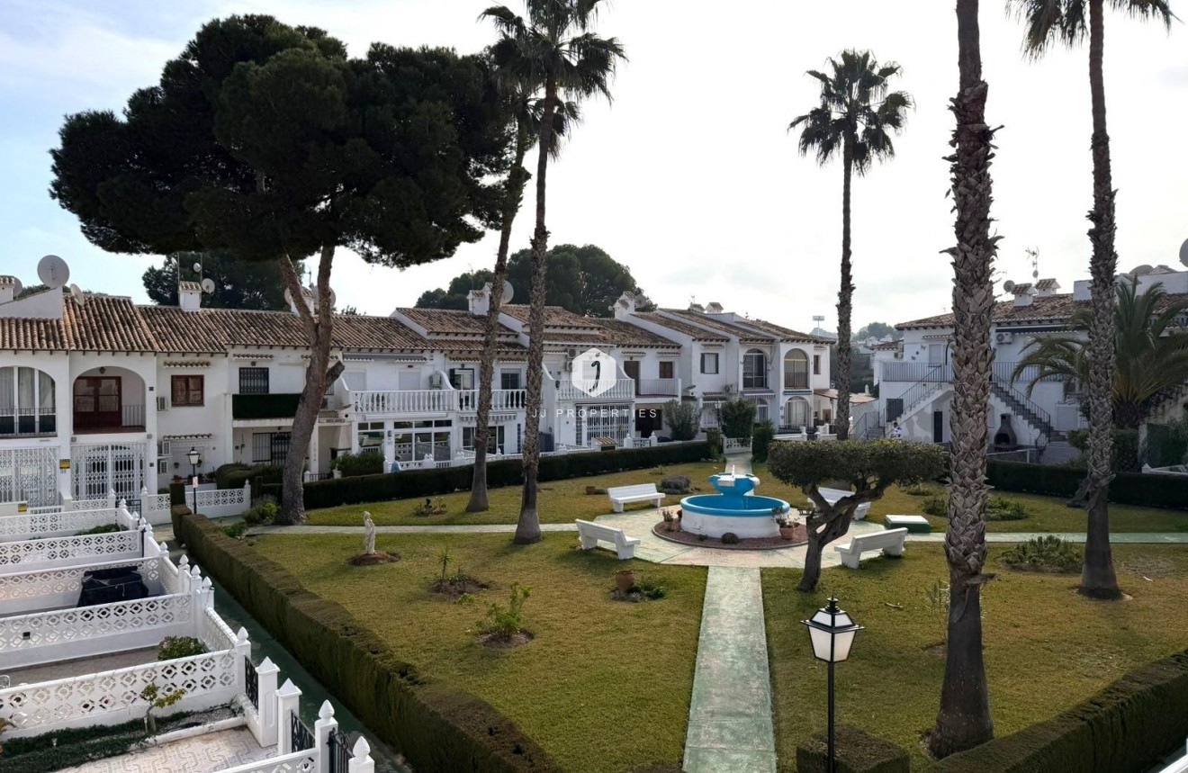 Resale - Apartment / flat -
Torrevieja - Los Balcones - Los Altos del Edén