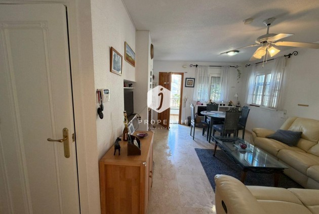 Resale - Chalet -
Orihuela Costa - Playa Flamenca