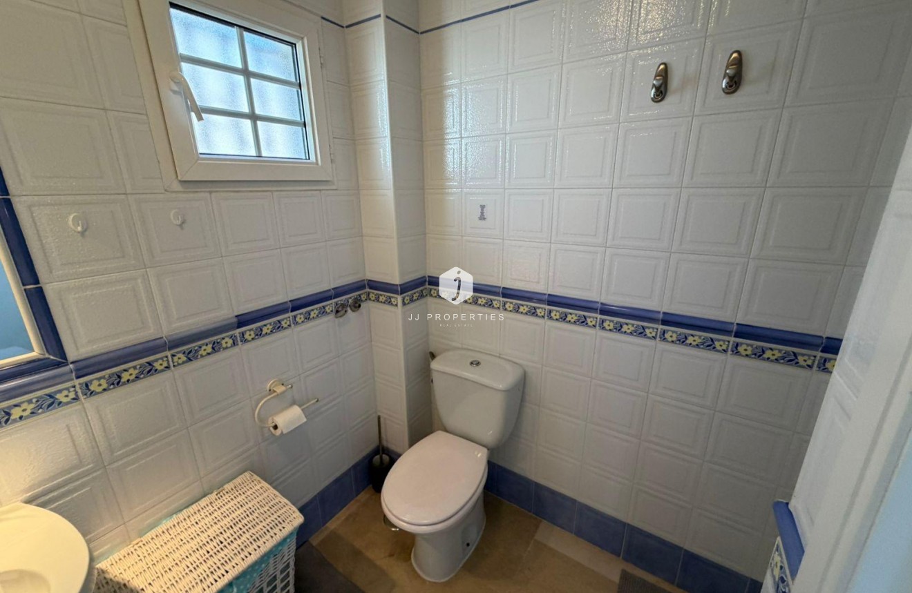 Resale - Chalet -
Orihuela Costa - Playa Flamenca