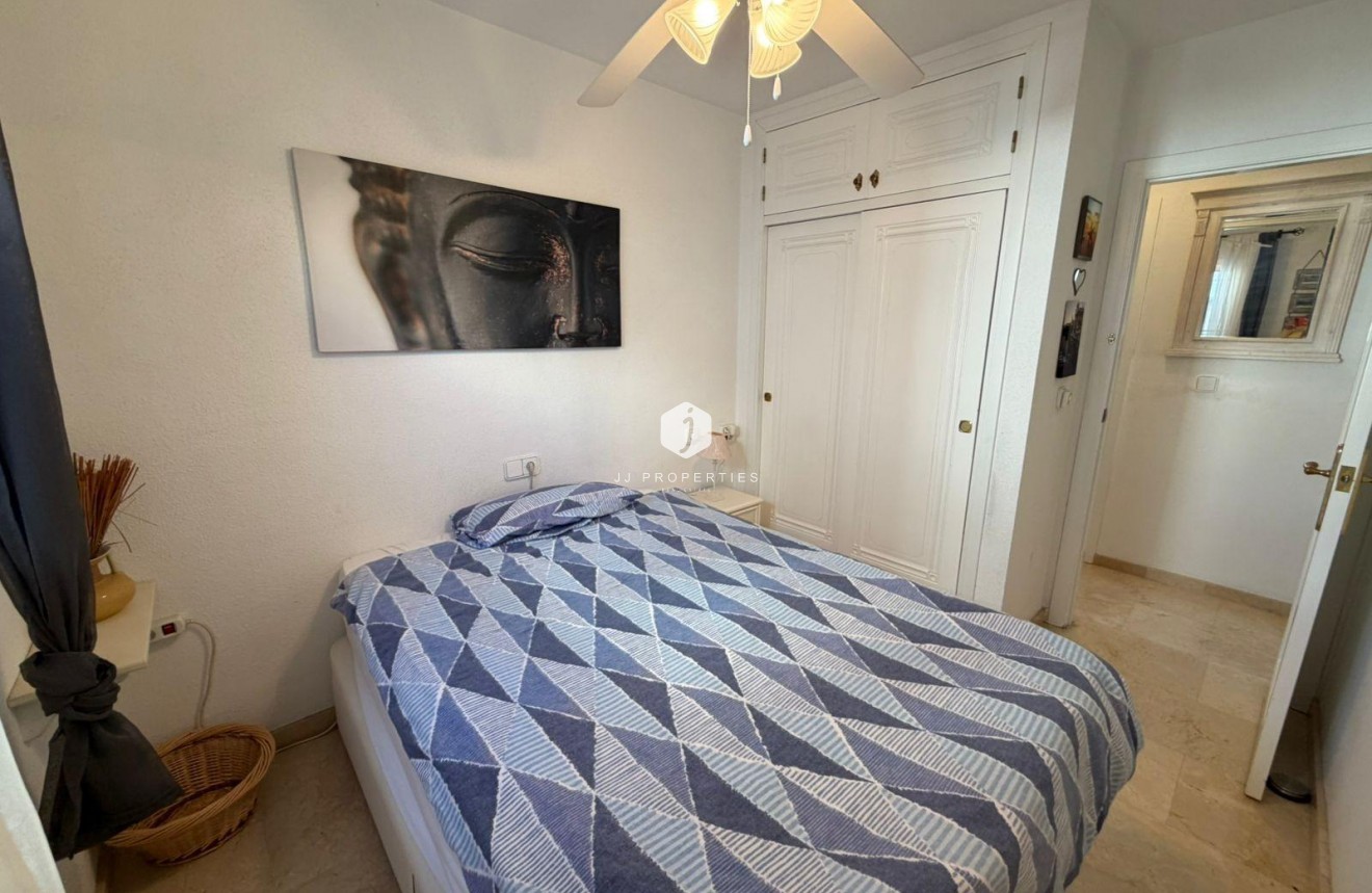 Resale - Chalet -
Orihuela Costa - Playa Flamenca