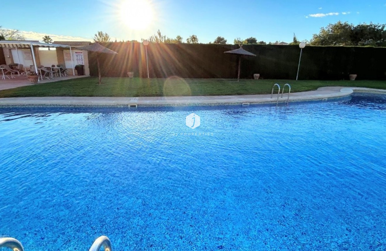 Resale - Chalet -
Orihuela Costa - Costa Blanca