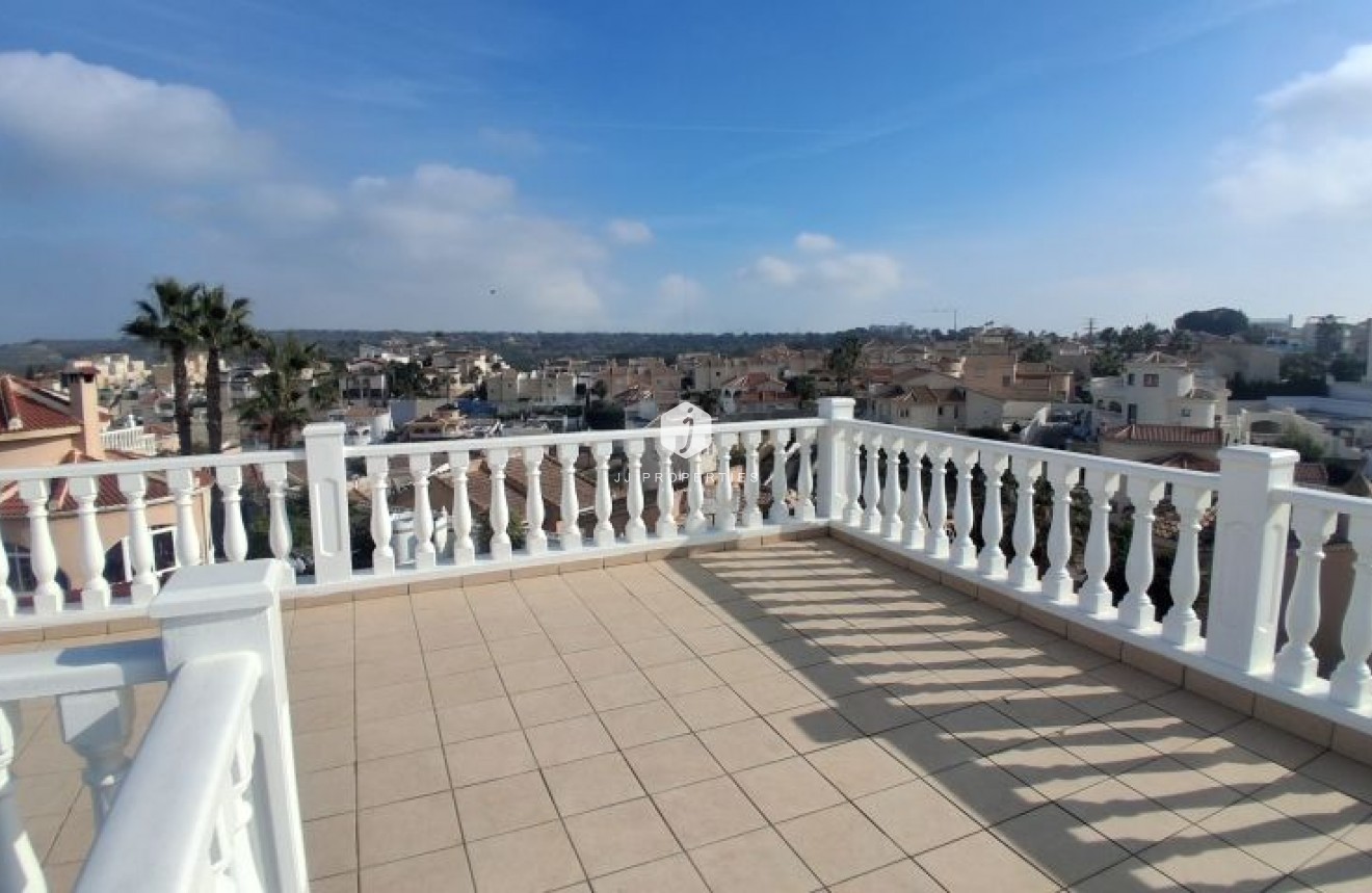 Resale - Villa -
Rojales - Inland