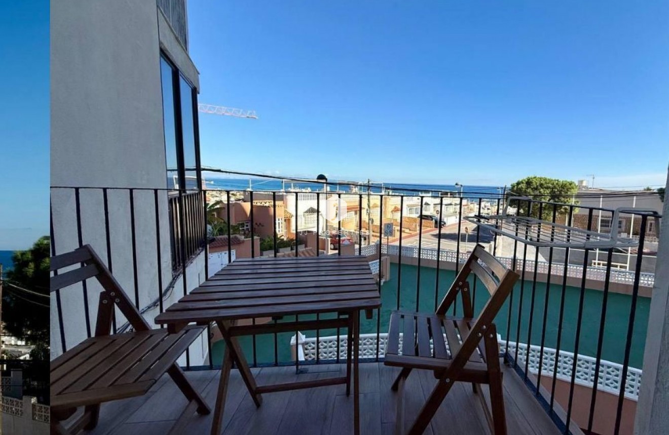 Resale - Apartment / flat -
Torrevieja - La Mata