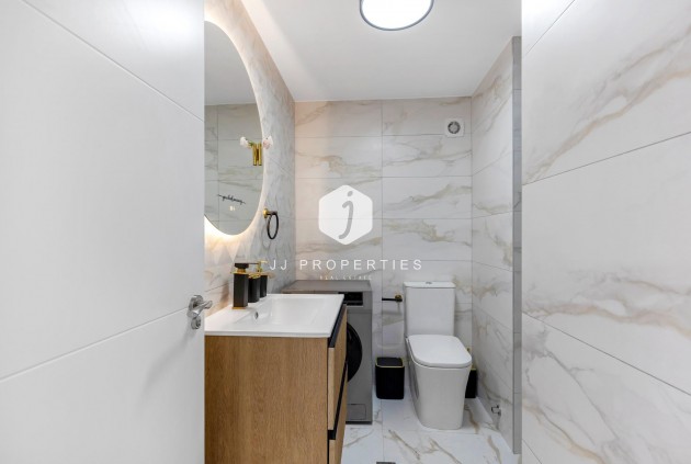 Resale - Apartment / flat -
Torrevieja - La Mata