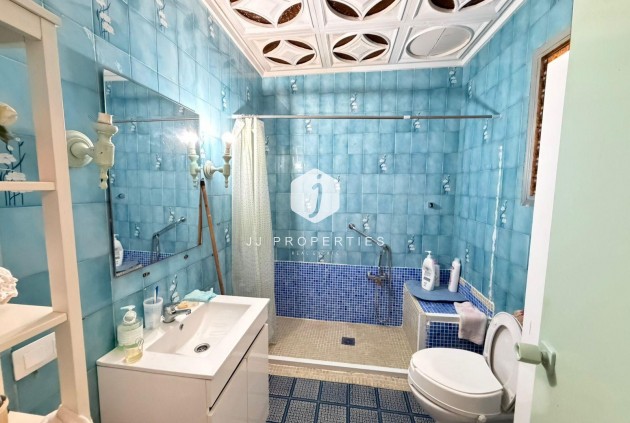 Resale - Apartment / flat -
Torrevieja - Playa del Cura