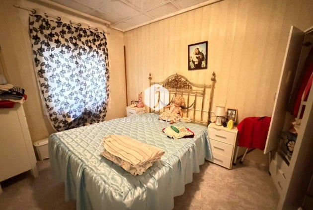 Resale - Apartment / flat -
Torrevieja - Playa del Cura