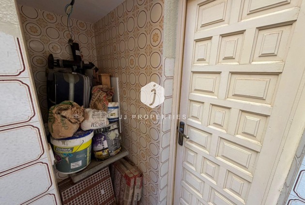 Resale - Apartment / flat -
Torrevieja - Playa del Cura